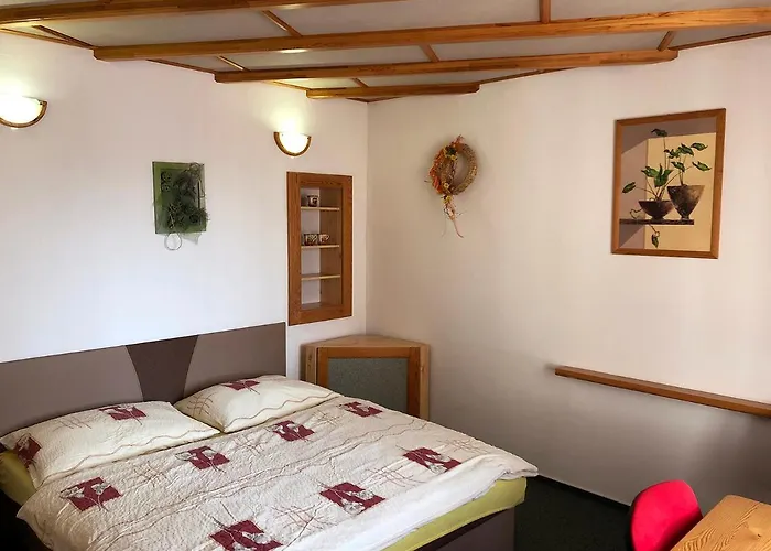 Surf בית הארחה 3*