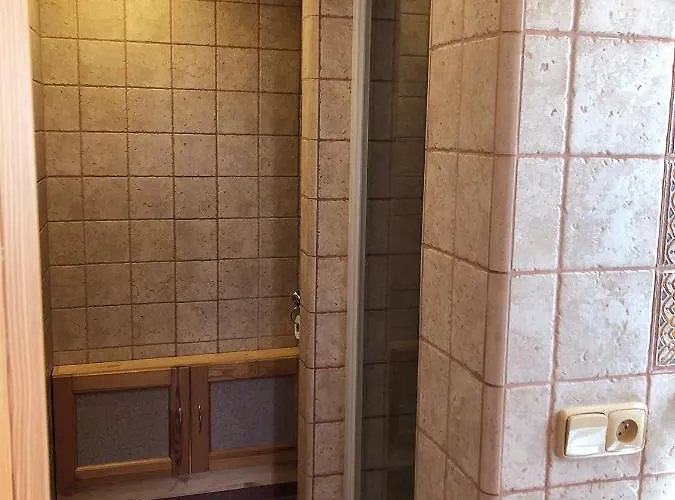 Surf בית הארחה 3*