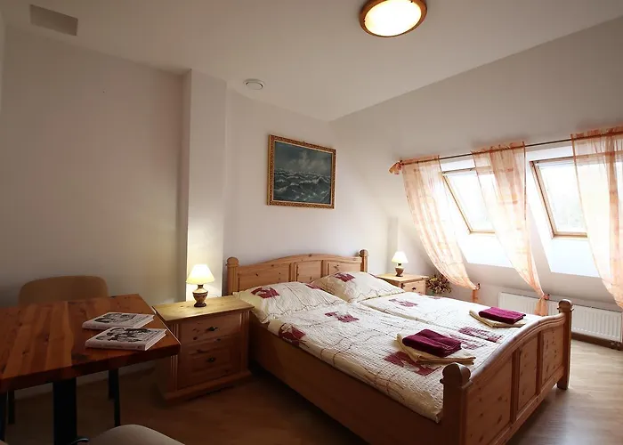 Surf בית הארחה 3*