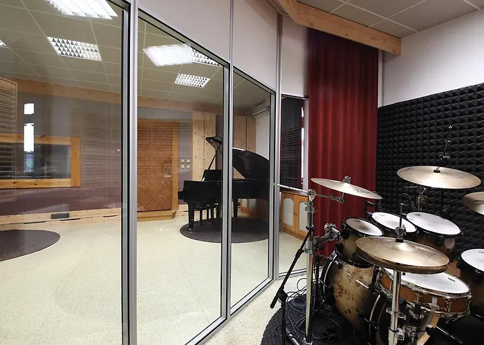 Surf בית הארחה